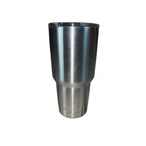 8 in YETI  32 oz. Tumbler Stainless Steel Logo embossed Travel Mug W Lid